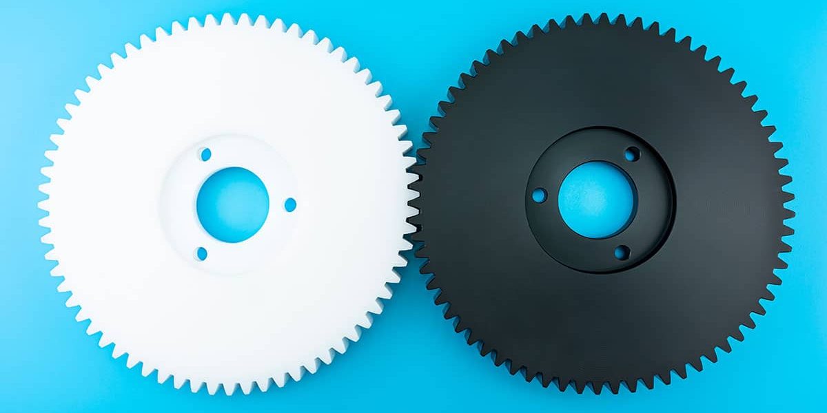 con-UHMWPE-fabrican-componentes-moviles-para-lineas-empaque Con UHMWPE fabrican componentes móviles para líneas de empaque.