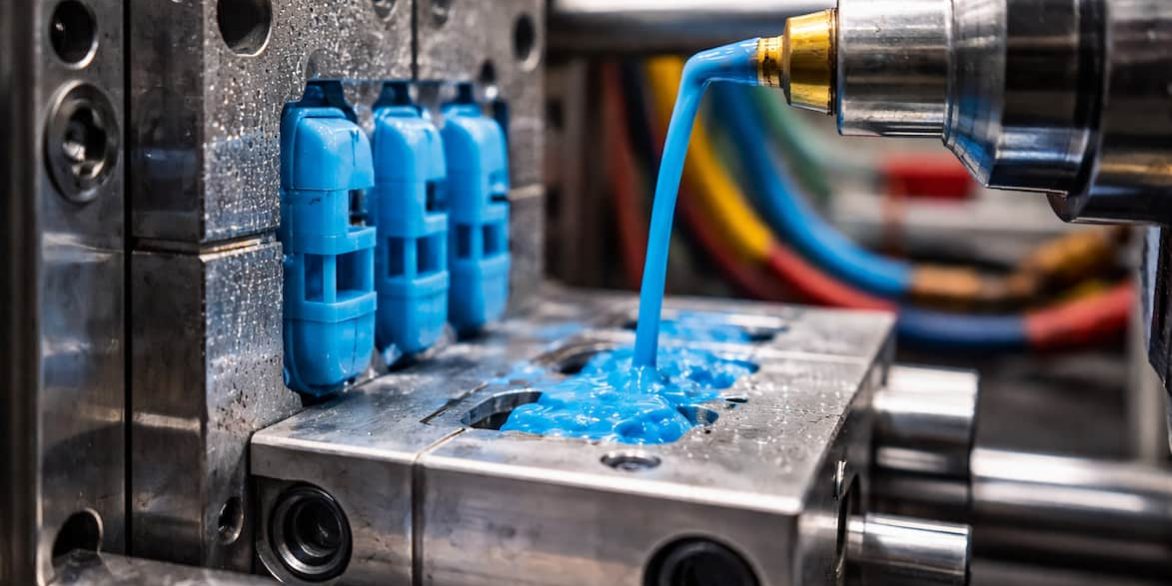 Moldeo por inyección de plástico - Proceso y aplicaciones.